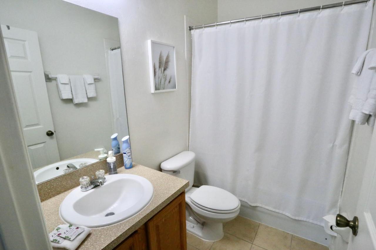 Oaks Modern & Comfy Condo In The Perfect Location Gainesville Buitenkant foto